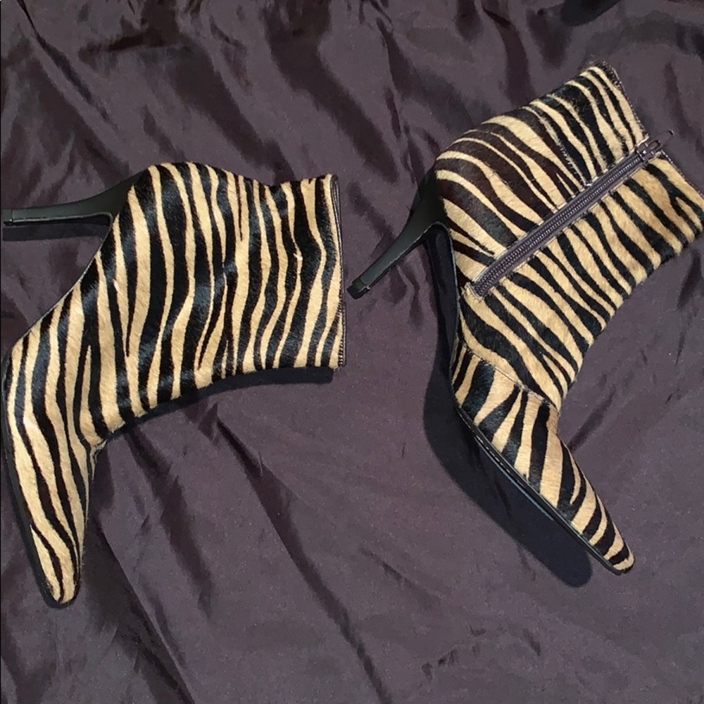 Zebra Hair Booties - Picture 3 of 7